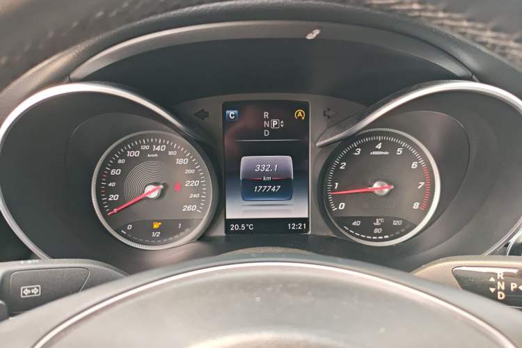Used Mercedes-Benz C-Class 2015 C 180 L Sport Edition Instrument Cluster