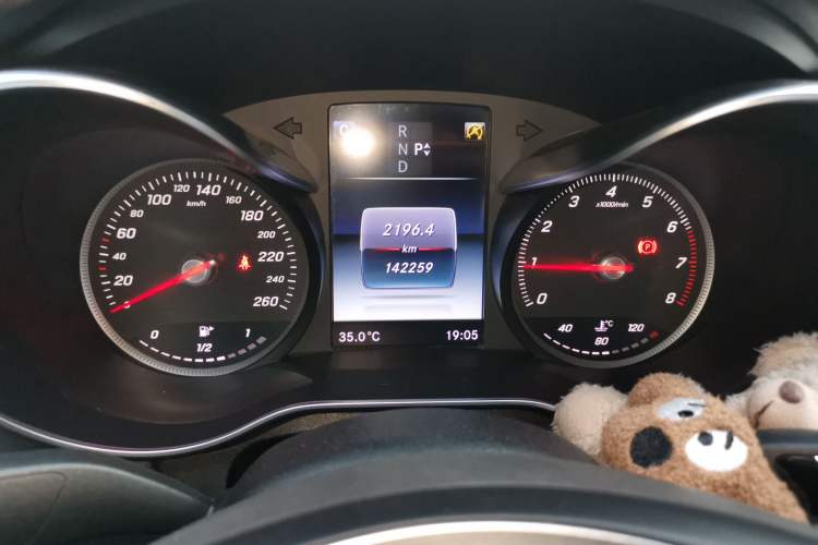 Used Mercedes-Benz C-Class 2015 Revised C 200 L Sport Edition Instrument Cluster
