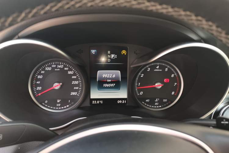 Used Mercedes-Benz C-Class 2015 Revised C 200 L Sport Edition Instrument Cluster