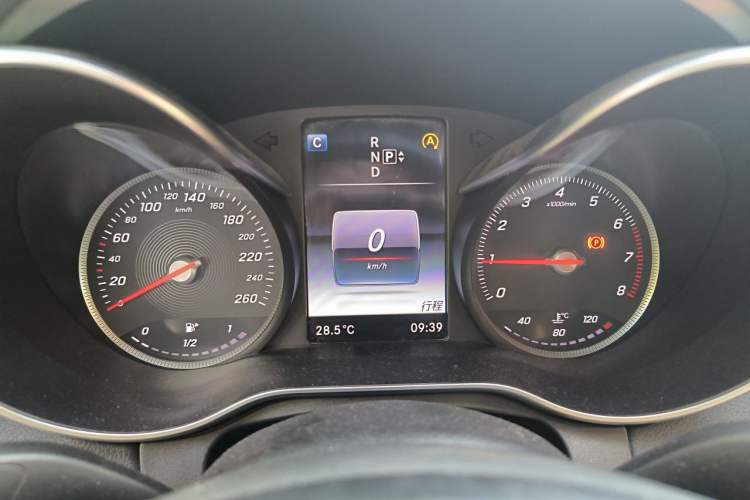 Used Mercedes-Benz C-Class 2015 C 180 L Sport Edition Instrument Cluster