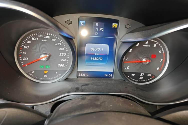 Used Mercedes-Benz C-Class 2015 Revised C 200 L Sport Edition Instrument Cluster
