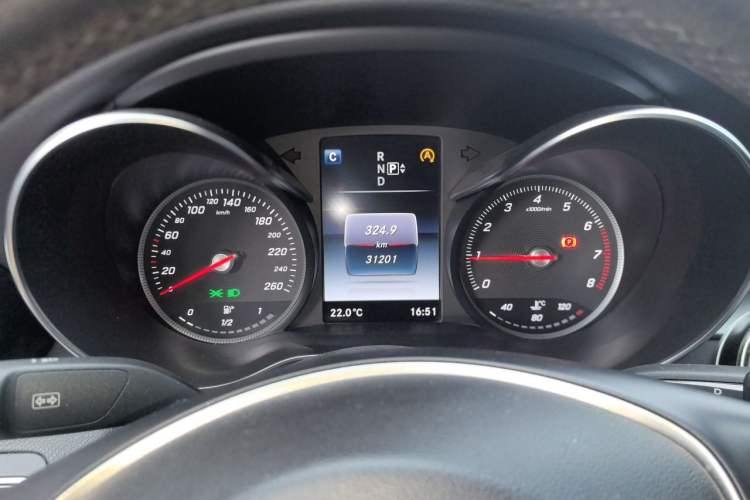 Used Mercedes-Benz C-Class 2015 C 260 L Sport Edition Instrument Cluster