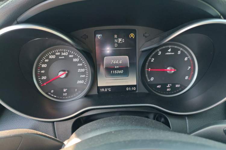 Used Mercedes-Benz C-Class 2015 C 180 L Sport Edition Instrument Cluster