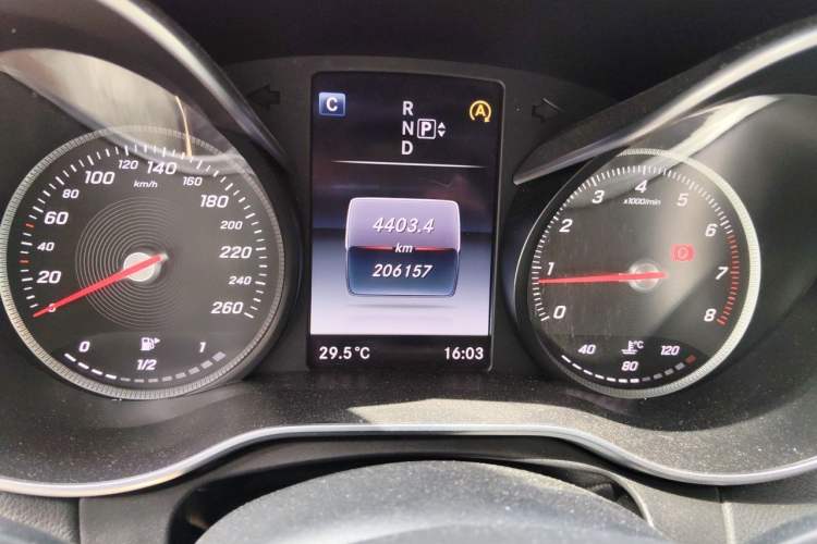Used Mercedes-Benz C-Class 2015 Revised C 200 L Sport Edition Instrument Cluster