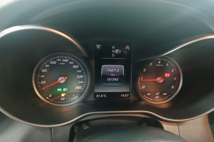 Used Mercedes-Benz C-Class 2015 C 200 Sport Edition Instrument Cluster