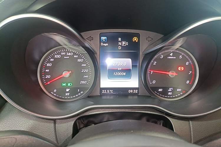 Used Mercedes-Benz C-Class 2015 Facelift C 180 L Instrument Cluster