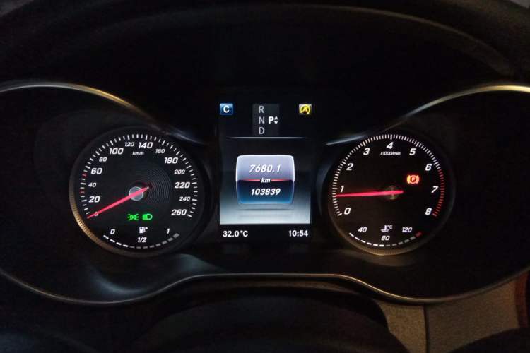Used Mercedes-Benz C-Class 2015 C 300 Sport Edition Instrument Cluster