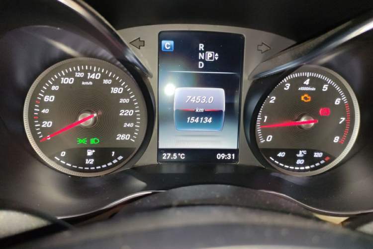 Used Mercedes-Benz C-Class 2015 C 200 L Sport Edition Instrument Cluster