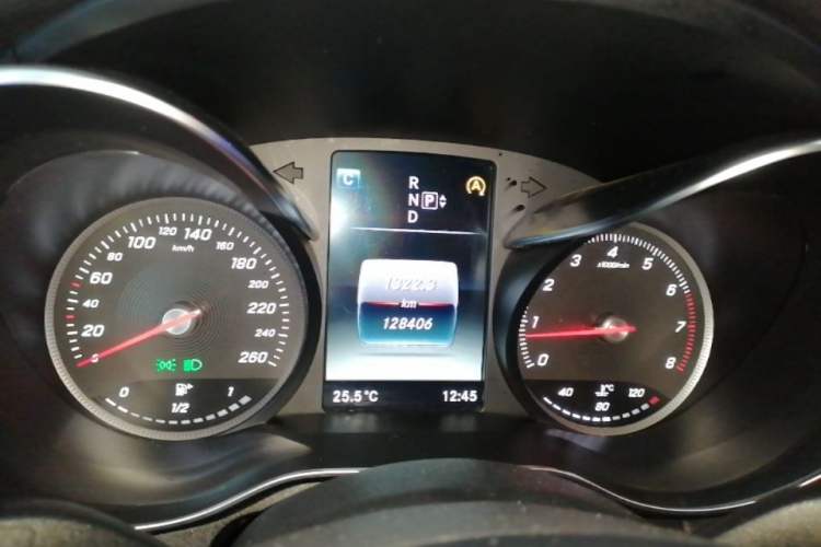Used Mercedes-Benz C-Class 2015 C 200 L Instrument Cluster