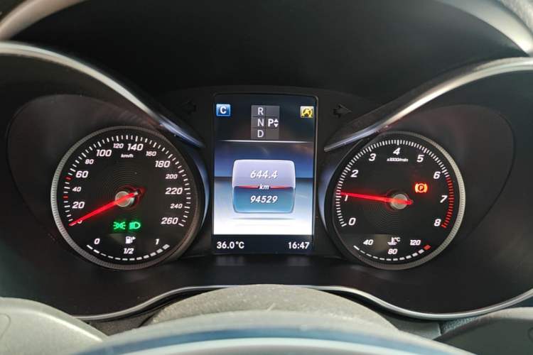 Used Mercedes-Benz C-Class 2015 C 300 Sport Edition Instrument Cluster