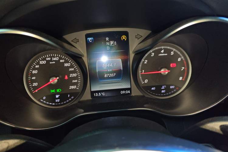 Used Mercedes-Benz C-Class 2015 C 200 Sport Edition 4MATIC Instrument Cluster