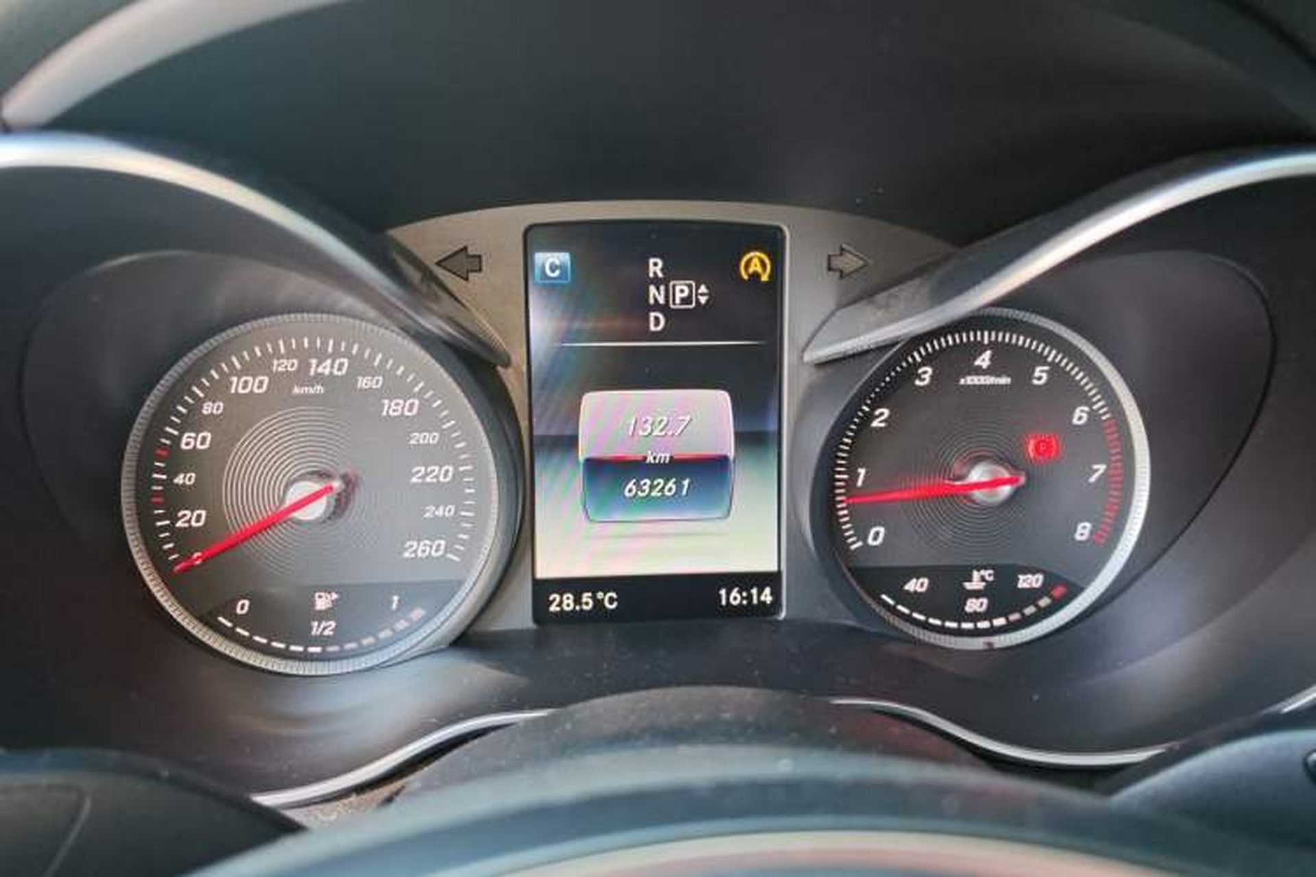 Used Mercedes-Benz C-Class 2015 C 180 L Sport Edition Instrument Cluster