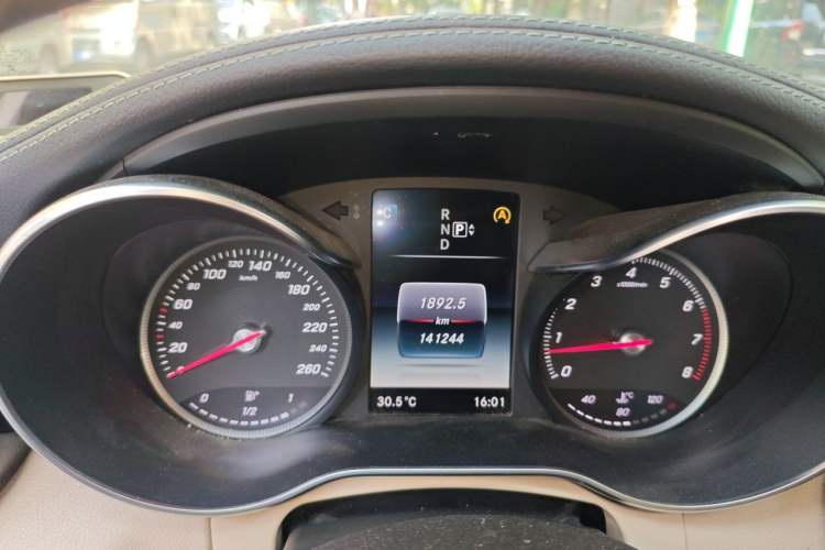 Used Mercedes-Benz C-Class 2015 C 200 L Sport Edition Instrument Cluster