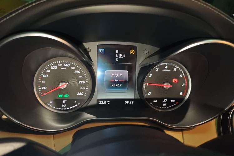 Used Mercedes-Benz C-Class 2015 C 180 L Sport Edition Instrument Cluster