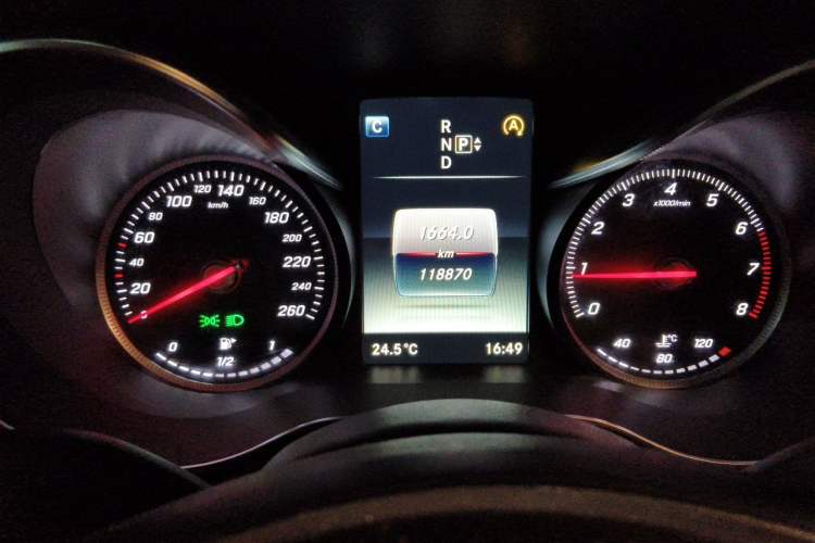 Used Mercedes-Benz C-Class 2015 C 200 L Instrument Cluster