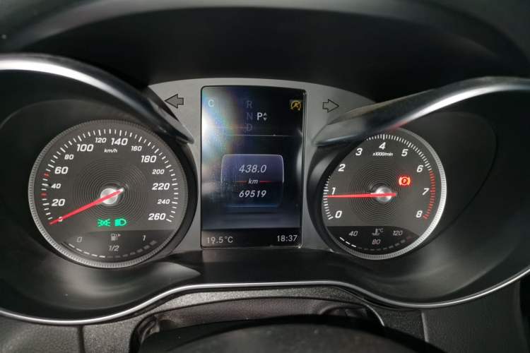 Used Mercedes-Benz C-Class 2015 C 200 Sport Edition 4MATIC Instrument Cluster