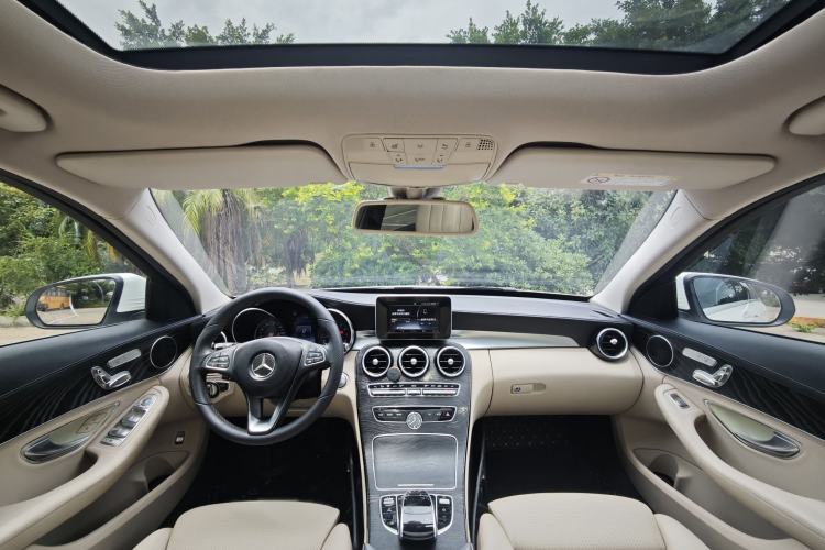 Used Mercedes-Benz C-Class 2015 Revised C 200 L Sport Edition Interior 1