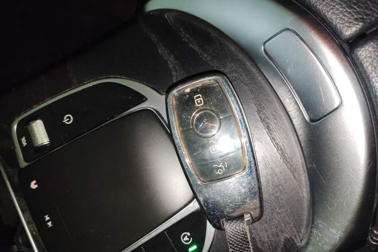 Used Mercedes-Benz C-Class 2015 C 200 station wagon Interior 1
