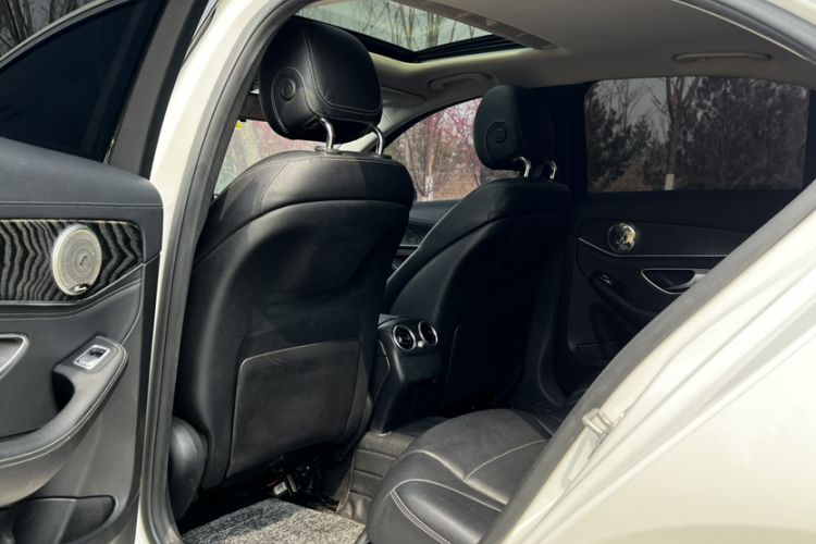 Used Mercedes-Benz C-Class 2015 C 180 L Sport Edition Interior 1