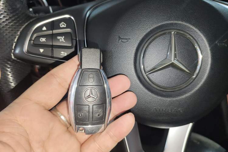 Used Mercedes-Benz C-Class 2015 Restyled C 180 L Sport Edition Interior 1
