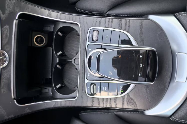 Used Mercedes-Benz C-Class 2015 Revised C 200 L Sport Edition Interior 1