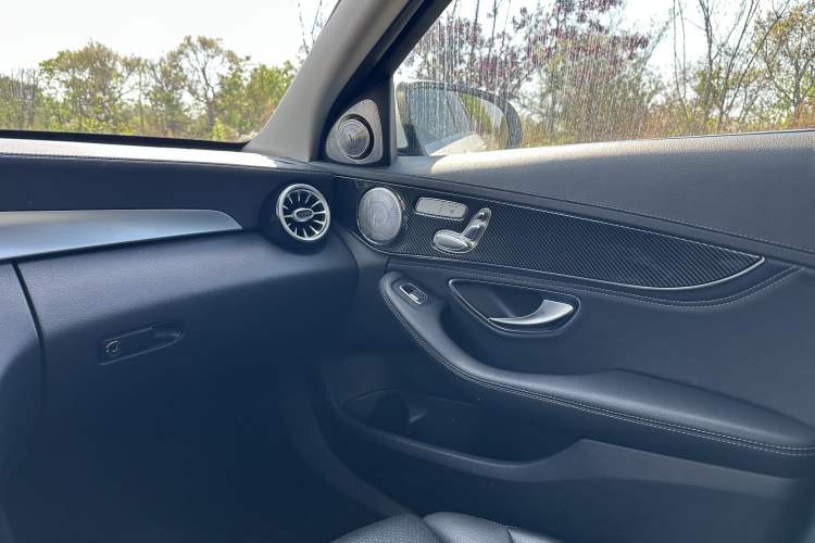 Used Mercedes-Benz C-Class 2015 Revised C 200 L Sport Edition Interior 10