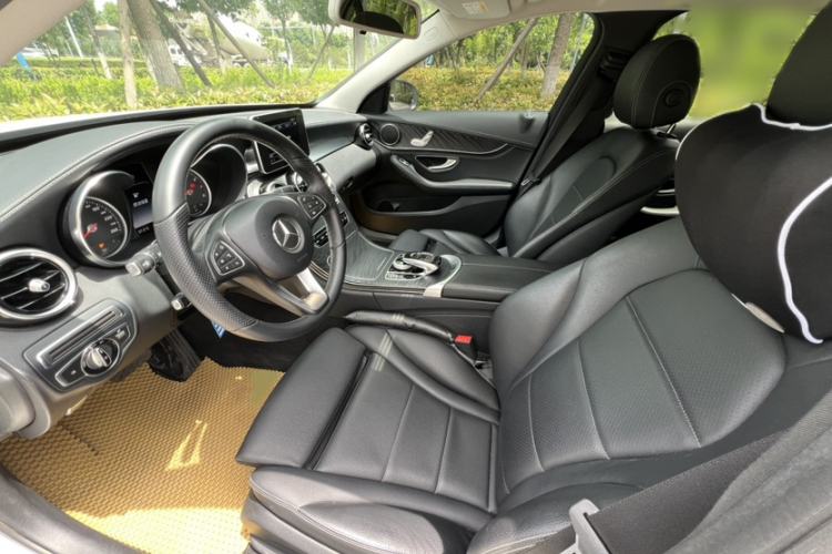 Used Mercedes-Benz C-Class 2015 C 180 L Sport Edition Interior 10