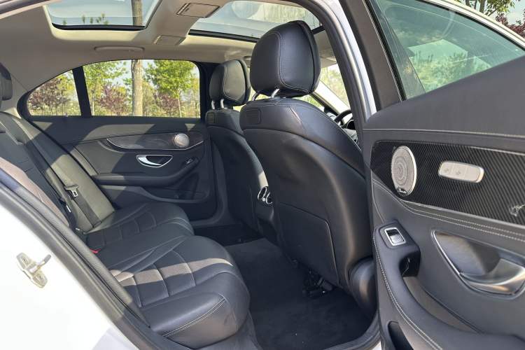 Used Mercedes-Benz C-Class 2015 Revised C 200 L Sport Edition Interior 12