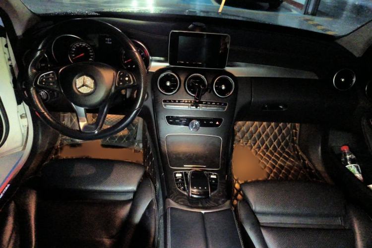 Used Mercedes-Benz C-Class 2015 Revised C 200 L Sport Edition Interior 2