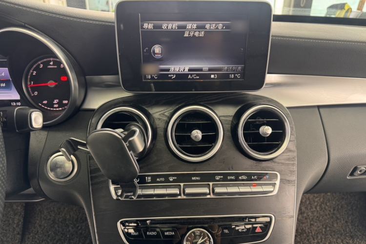 Used Mercedes-Benz C-Class 2015 Revised C 200 L Sport Edition Interior 2