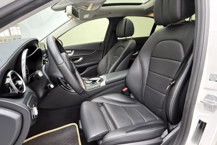 Used Mercedes-Benz C-Class 2015 C 200 L Sport Edition Interior 2
