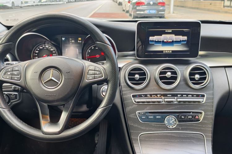 Used Mercedes-Benz C-Class 2015 C 200 station wagon Interior 2