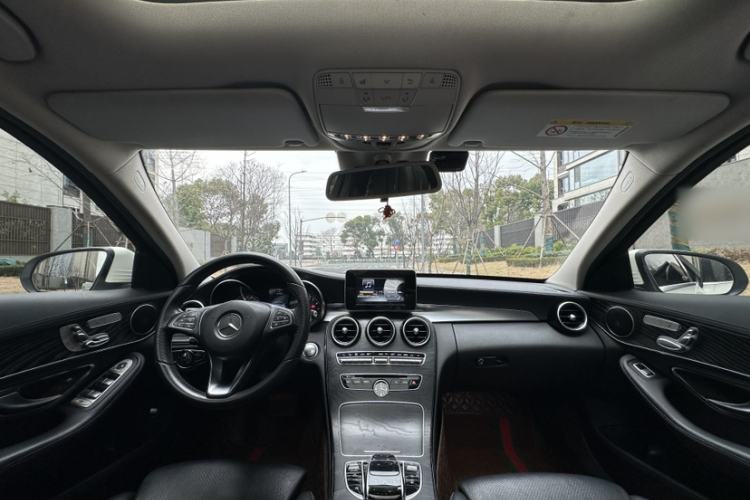 Used Mercedes-Benz C-Class 2015 C 200 L 4MATIC Sport Edition Interior 2