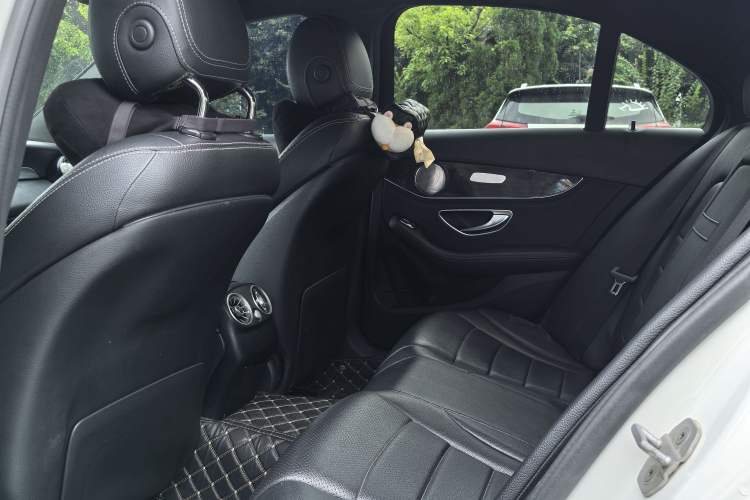 Used Mercedes-Benz C-Class 2015 C 200 Sport Edition Interior 2