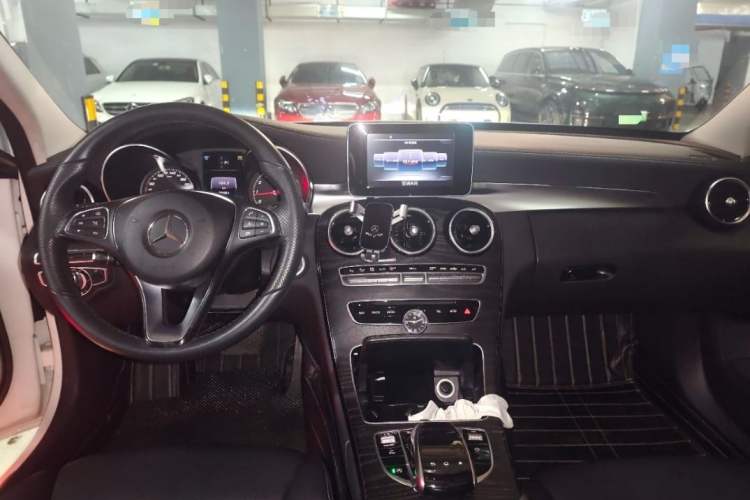 Used Mercedes-Benz C-Class 2015 Revised C 200 L Sport Edition Interior 2