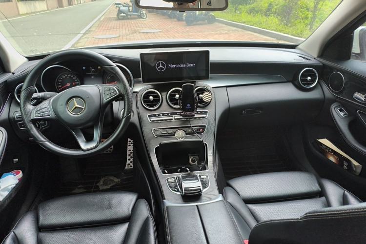 Used Mercedes-Benz C-Class 2015 Restyled C 180 L Sport Edition Interior 2