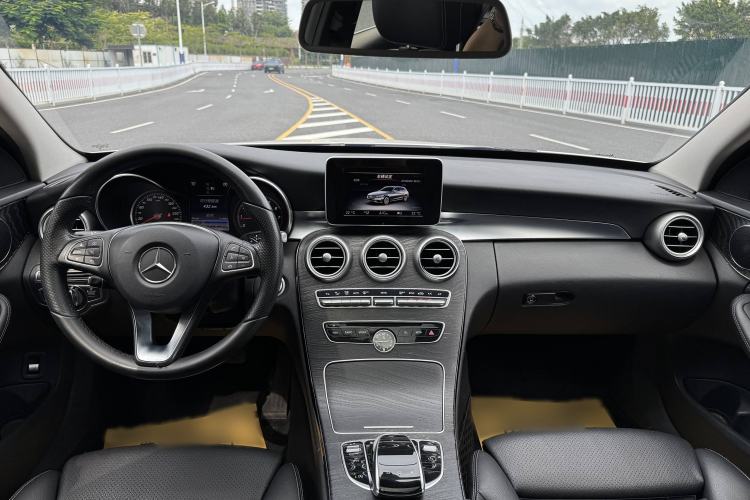 Used Mercedes-Benz C-Class 2015 C 200 station wagon Interior 3