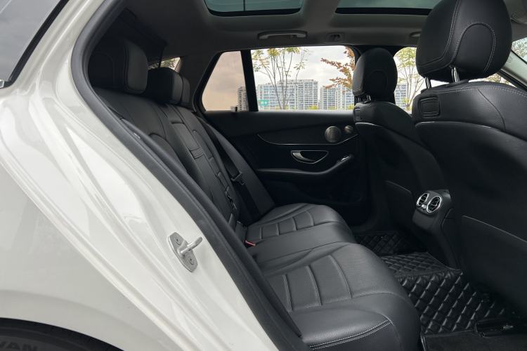 Used Mercedes-Benz C-Class 2015 C 200 station wagon Interior 3
