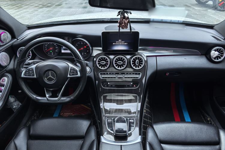 Used Mercedes-Benz C-Class 2015 C 200 Sport Edition Interior 3