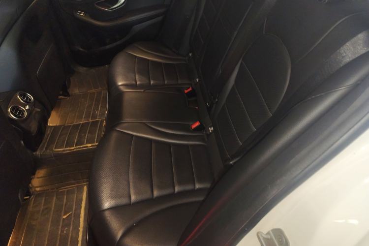 Used Mercedes-Benz C-Class 2015 C 180 L Interior 3