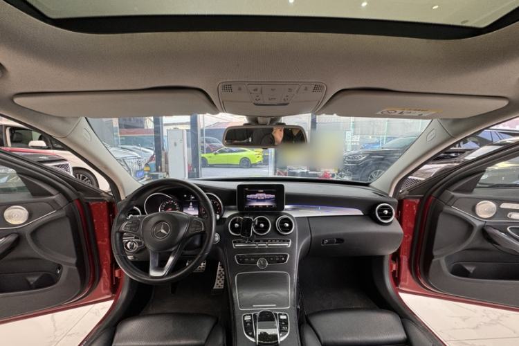 Used Mercedes-Benz C-Class 2015 C 200 L Sport Edition Interior 3