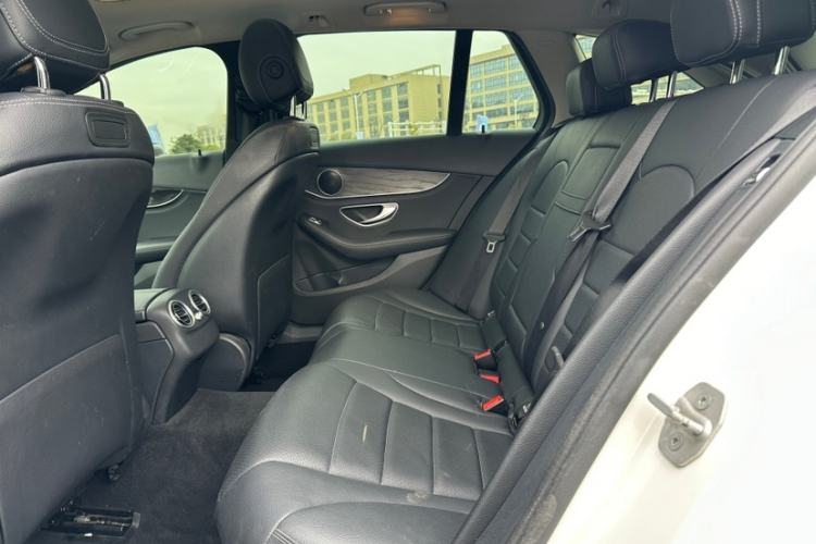 Used Mercedes-Benz C-Class 2015 C 200 station wagon Interior 3