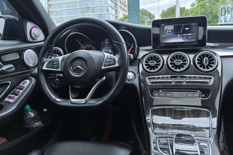 Used Mercedes-Benz C-Class 2015 C 200 Sport Edition Interior 4