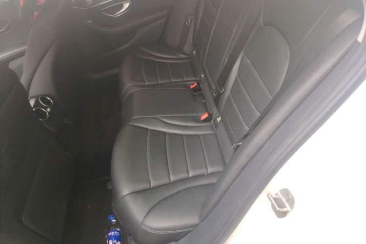Used Mercedes-Benz C-Class 2015 Revised C 200 L Sport Edition Interior 4