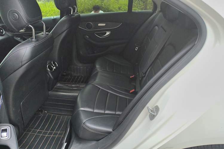 Used Mercedes-Benz C-Class 2015 Restyled C 180 L Sport Edition Interior 4