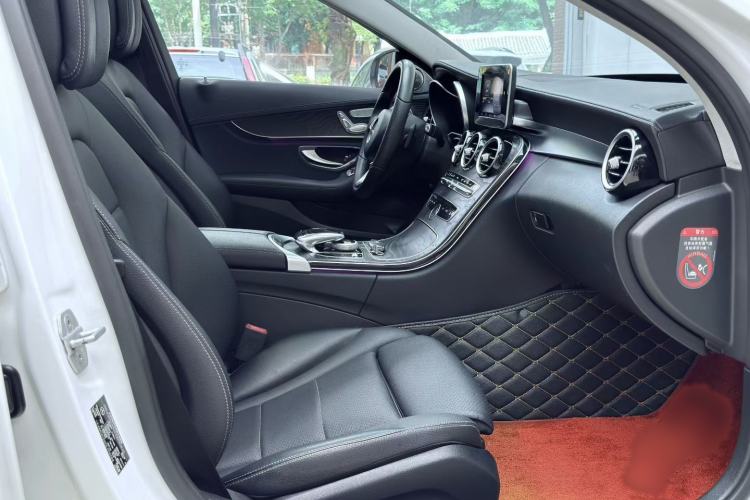 Used Mercedes-Benz C-Class 2015 Revised C 200 L Sport Edition Interior 5