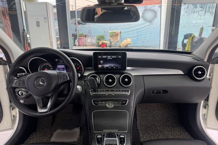Used Mercedes-Benz C-Class 2015 Revised C 200 L Sport Edition Interior 5