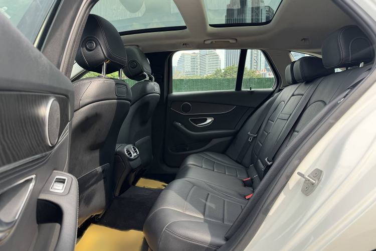 Used Mercedes-Benz C-Class 2015 C 200 station wagon Interior 5