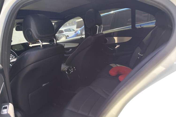 Used Mercedes-Benz C-Class 2015 C 200 Sport Edition 4MATIC Interior 5