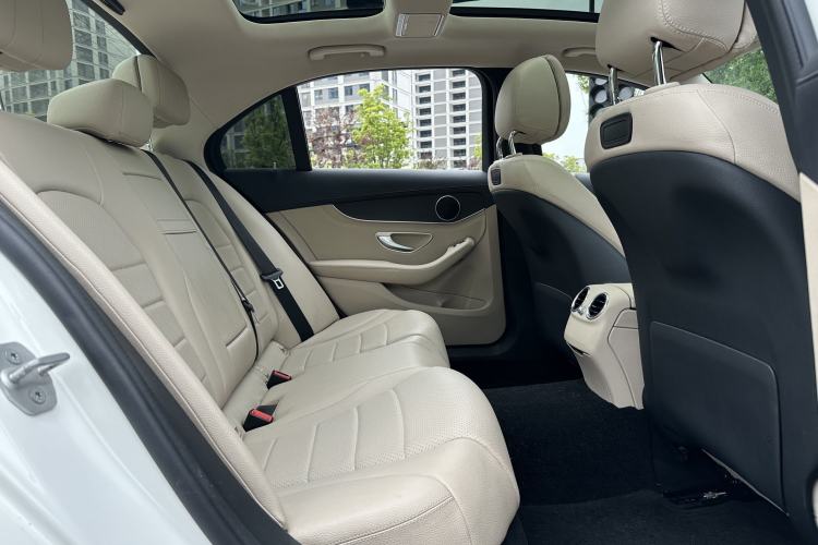 Used Mercedes-Benz C-Class 2015 Revised C 200 L Sport Edition Interior 6